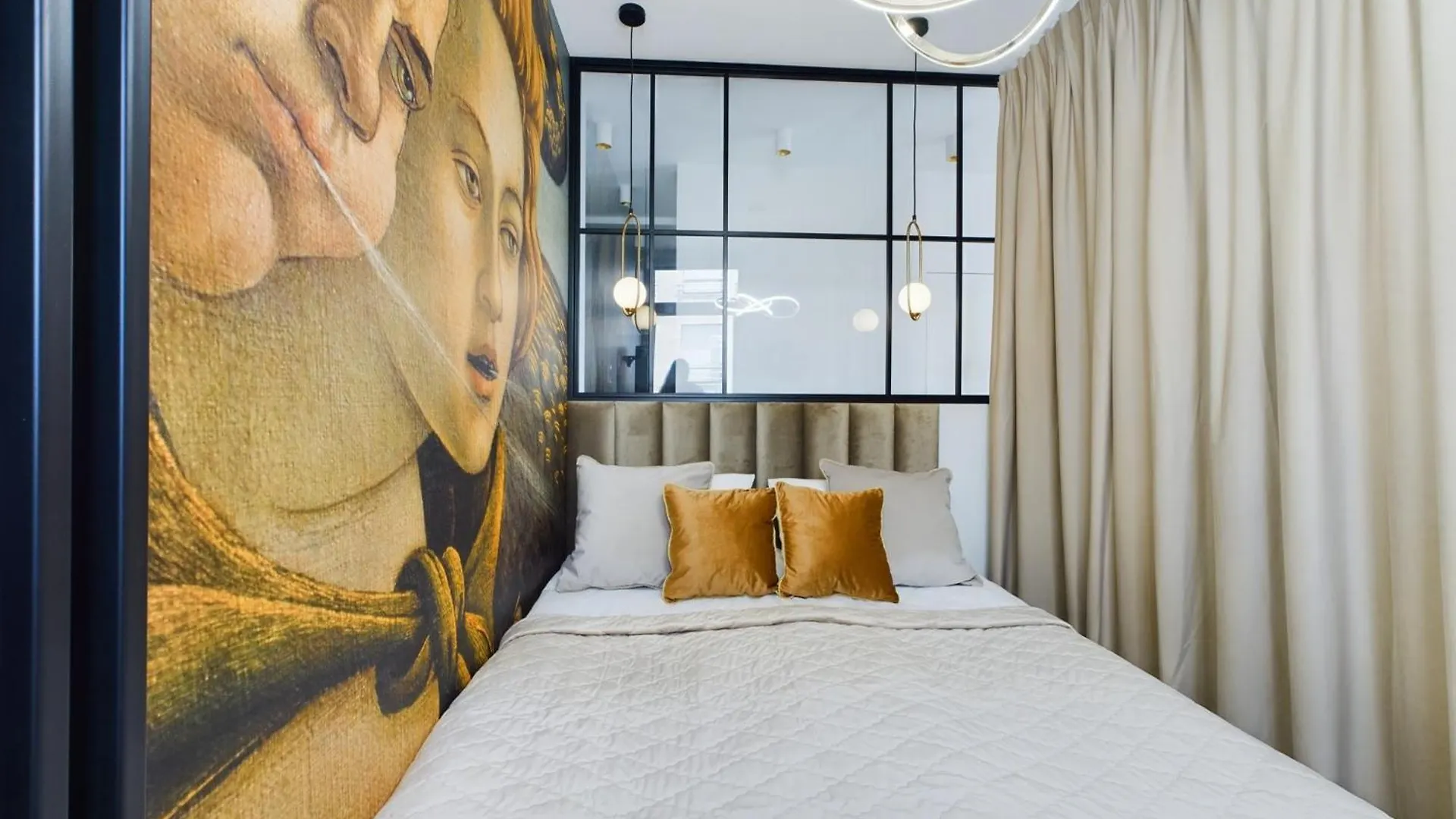 City Center Apartments Hoza By Noclegi Renters Warsaw