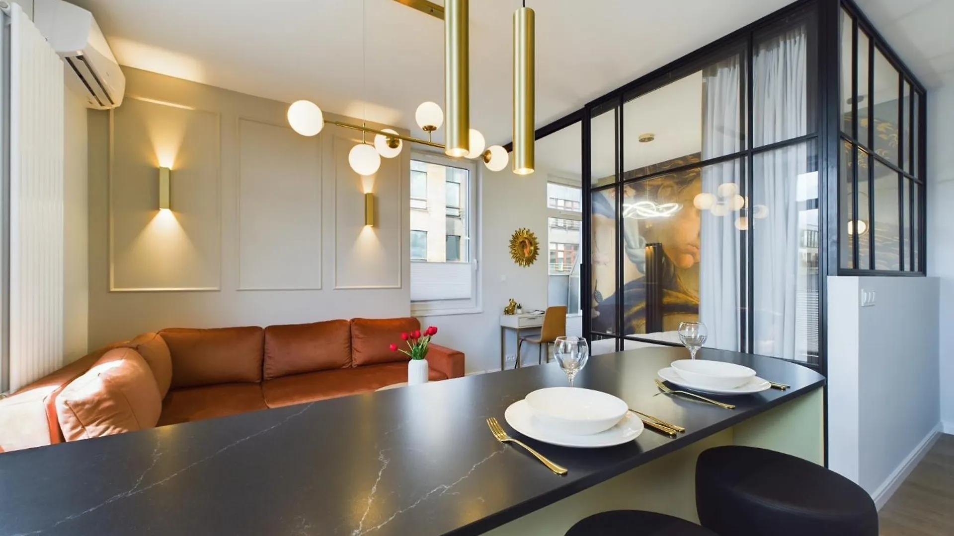 City Center Apartments Hoza By Noclegi Renters Warsaw