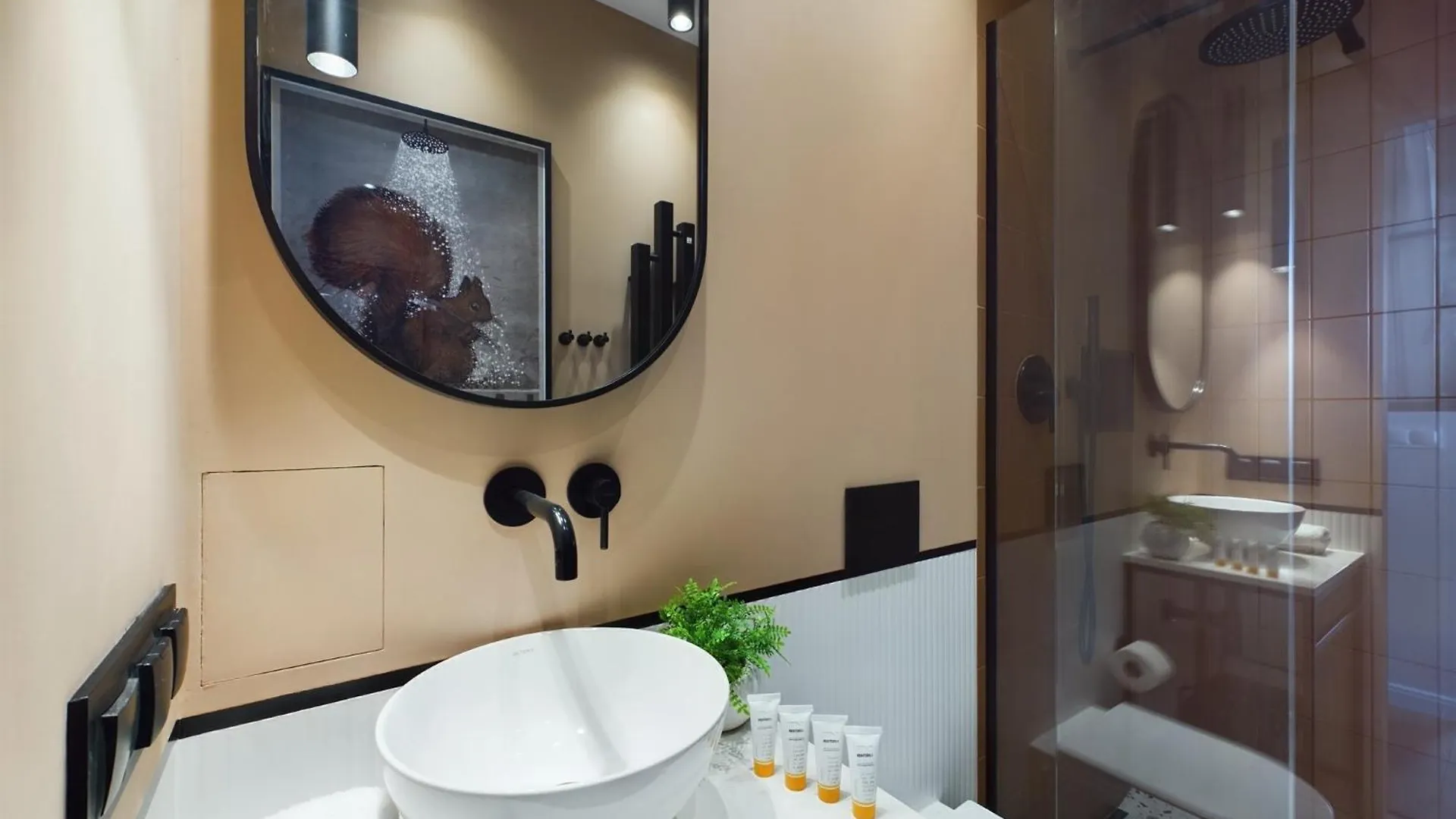 City Center Apartments Hoza By Noclegi Renters Warsaw