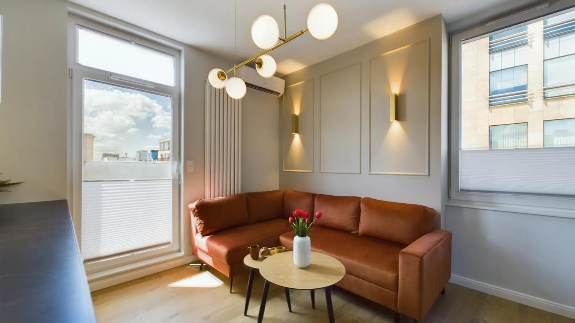 City Center Apartments Hoza By Noclegi Renters Warsaw